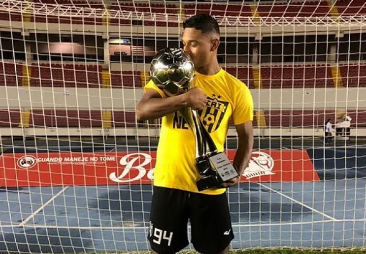 Aguilar recibió el llamado.