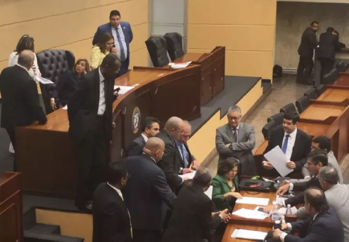 Diputados advierten que lograr consenso de las bancadas tomará tiempo.  Archivo