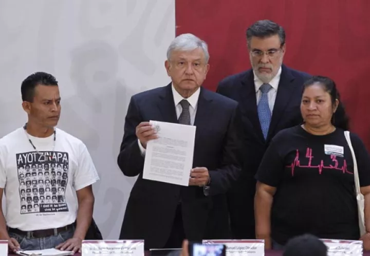El presidente Andrés Manuel López Obrador se comprometió a llegar hasta las últimas consecuencias en el caso de los 43 estudiantes desaparecidos el 26 de septiembre de 2014.