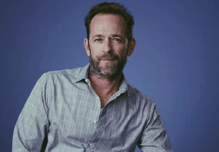 Luke Perry  es recordado por su papel de Doson en Beverly Hills, 90210