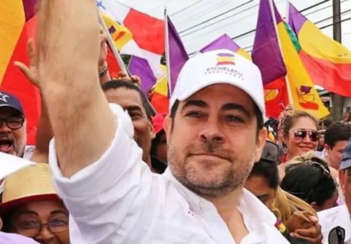 El precandidato presidencial Mario Etchelecu defiende la gestión de Juan Carlos Varela.