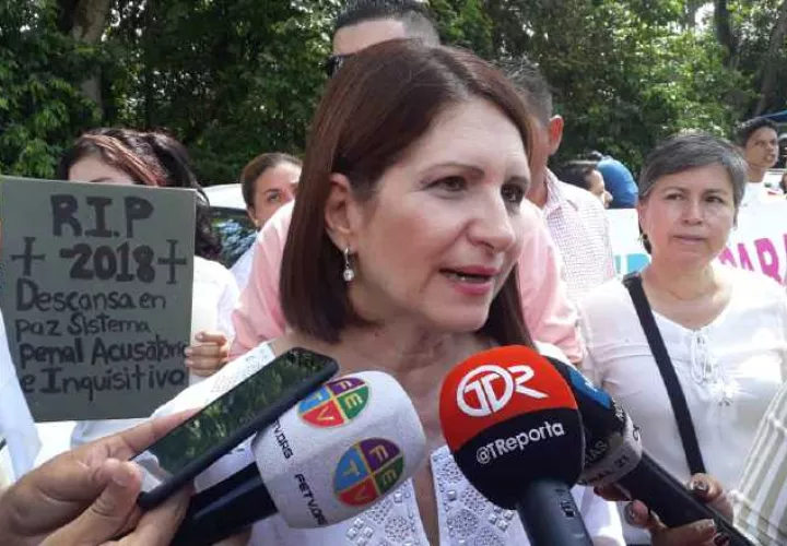 Un juzgado de lo Civil falló a favor de Marta Linares de Martinelli en un caso contra La Prensa. Foto de archivo