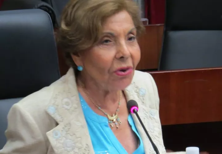 La diputada Mayín Correa quiere ver si González investiga como debe ser a su amiga. Foto de archivo