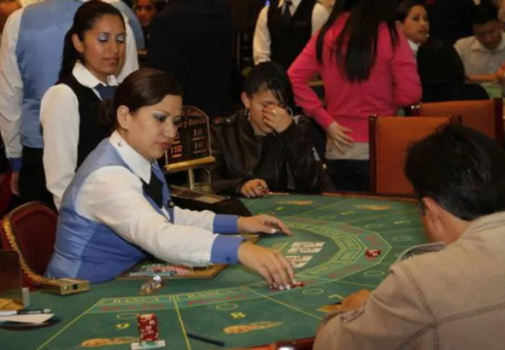 Este impuesto afectó a la industria turística porque redujo la cantidad de visitantes amantes de los juegos de azar. Foto/Archivo