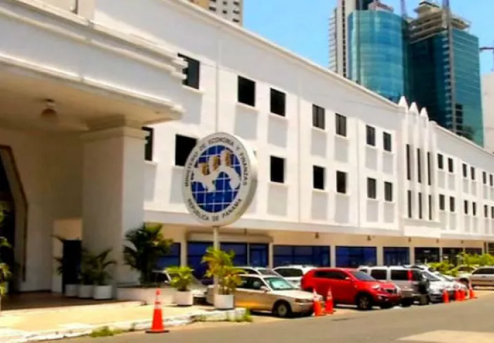Actualmente las oficinas del MEF están ubicadas en vía España, edificio Ogawa.