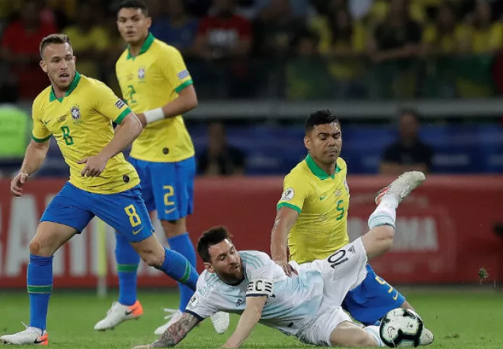 Messi fue bien controlado Foto EFE