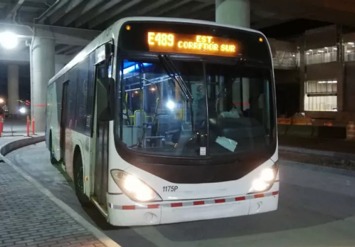 Metrobús respalda operaciones del Metro de Panamá tras apagón. Foto/Cortesía