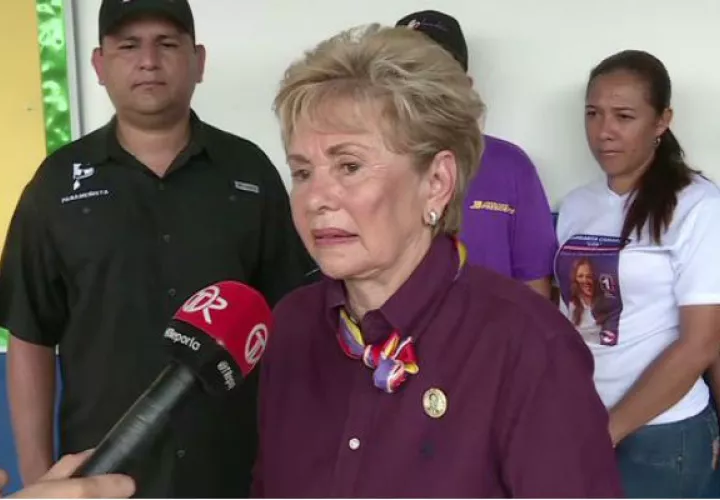 La expresidenta Mireya Moscoso se reactivó políticamente en estas elecciones primarias.