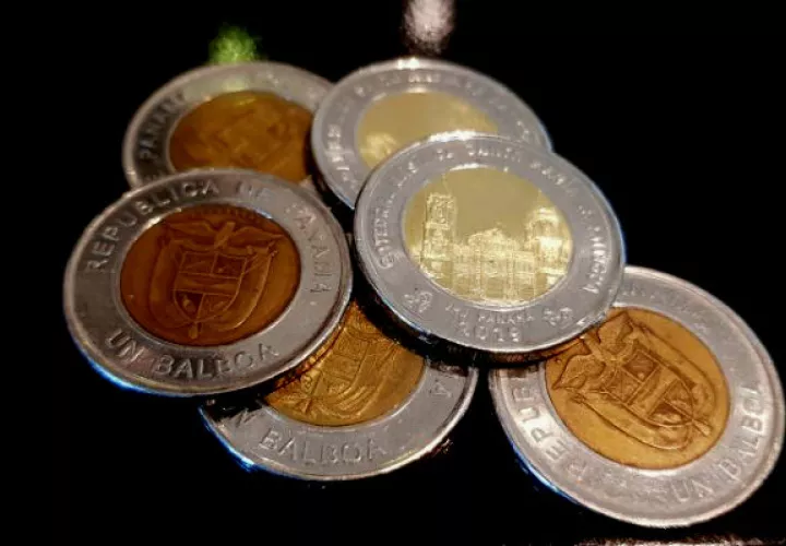 Las monedas martinelli se han adueñado de la economía panameña entre la clase media y baja, sin tener una preparación estructural en el transporte público local. Archivo