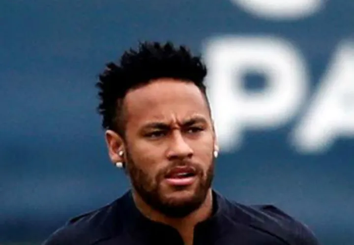 Neymar no ha jugado durante la presente temporada con el PSG. Foto EFE