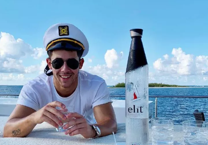 Nick Jonas.