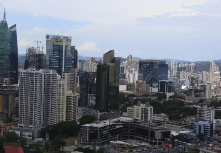 Inclusión de Panamá en lista del Gafi es un  golpe para un país que se muestra orgulloso de su moderna plataforma de servicios financieros. 