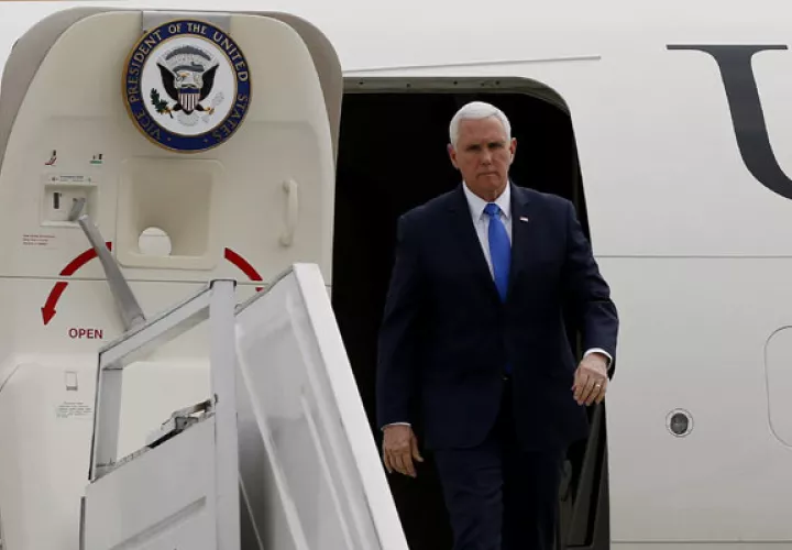 El vicepresidente de Estados Unidos, mantiene la promesa presidencial sobre el muro. FOTO/EFE