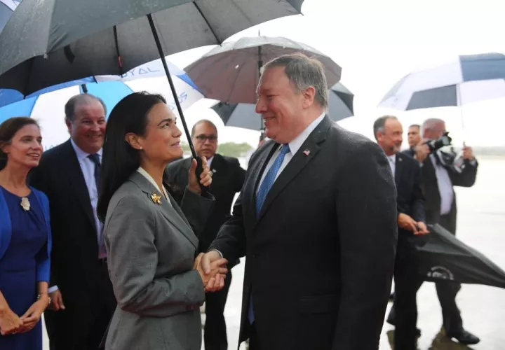 Mike Pompeo llega a Panamá y se reúne con el presidente Juan Carlos Varela. Foto: Cancillería de Panamá.