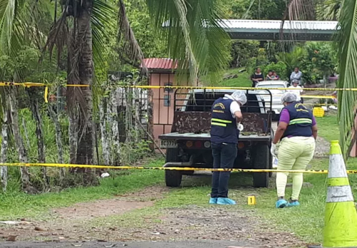 Residentes de la comunidad de El Roble reclaman mayor vigilancia en la comunidad y aseguran estar sorprendidos por este hecho  de sangre.