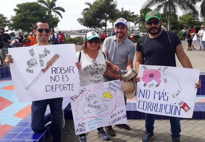 Los atletas piden transparencia.