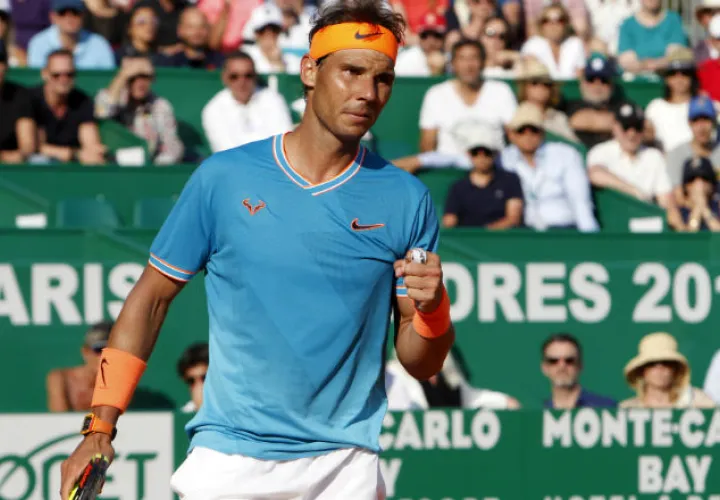 Rafael Nadal en su juego contra el argentino Guido Pella . Foto:AP