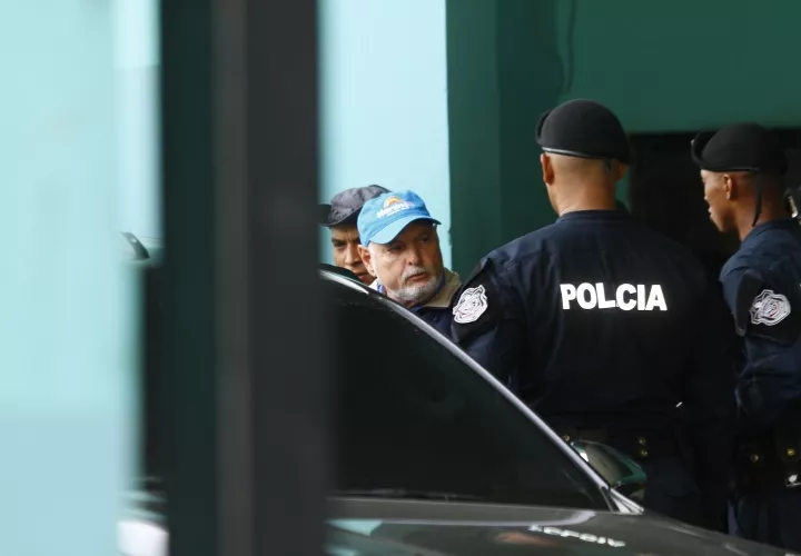 Abogados del expresidente Ricardo Martinelli piden investigar violación de sellos en caso pinchazos. Foto: Edwards Santos.