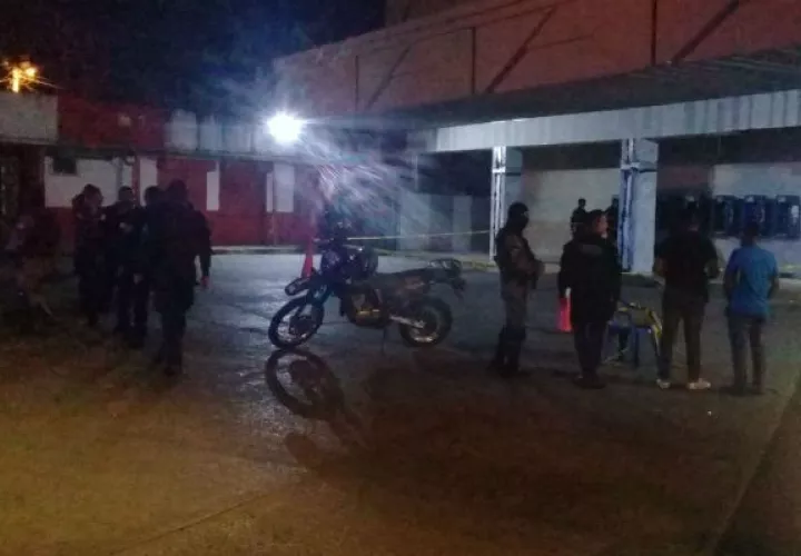 Robo en supermercado en San Miguelito. Foto/@Grupo Elite