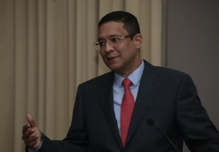 Abogado Rogelio Saltarín. 