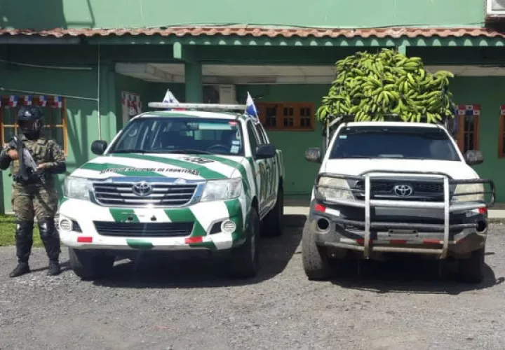 Senafront decomisa pik-up repleto de plátanos como parte del operativo 'Operación Escudo'. Foto: Senafront.