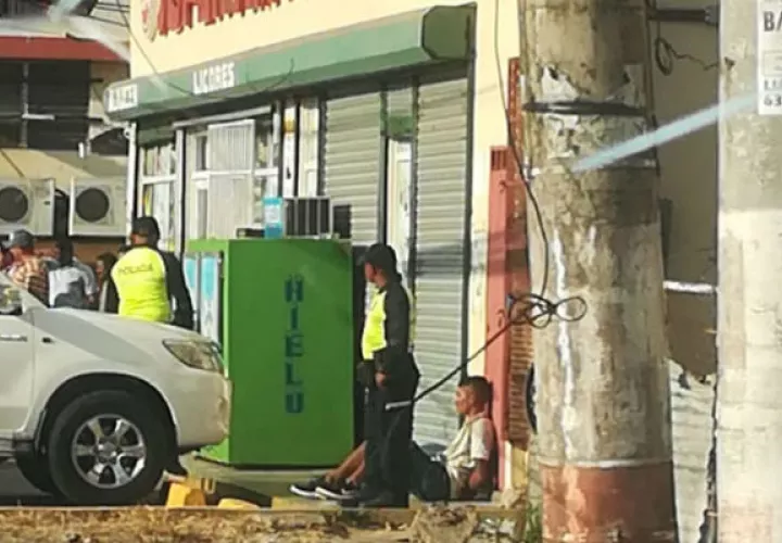 La trifulca fue frente a un supermercado. Foto: Eric A. Montenegro. 