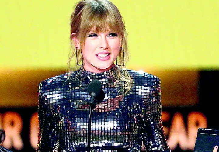 Taylor Swift. 