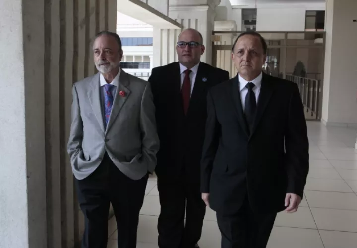Eduardo Valdés Escoffery, Alfredo Juncá y Heriberto Araúz, magistrados del Tribunal Electoral. Archivo 