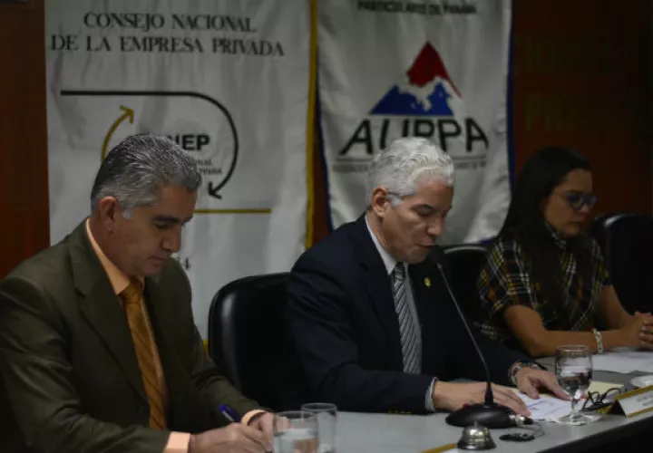 Esta importante cifra evidencia la valiosa contribución de las universidades particulares. 