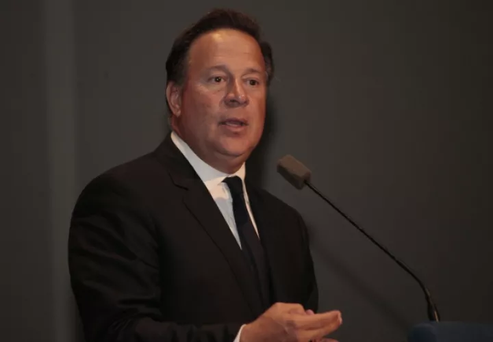 El presidente Juan Carlos Varela viaja a China este 5 de noviembre después de participar en las festividades en la provincia de Colón. Foto: Panamá América.