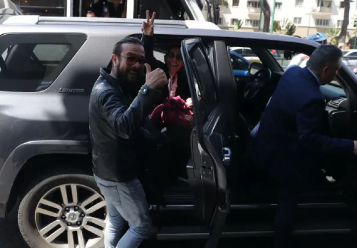Al parecer se ha producido un cruce de órdenes con respecto a los corresponsales de Efe por lo que aún se desconoce si efectivamente los periodistas podrán permanecer en Venezuela como reporteros.