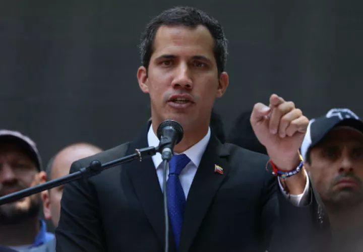 "La dictadura está derrotada, conquistemos la democracia (...). Llegó el momento de avanzar para conseguir la libertad", afirmó.