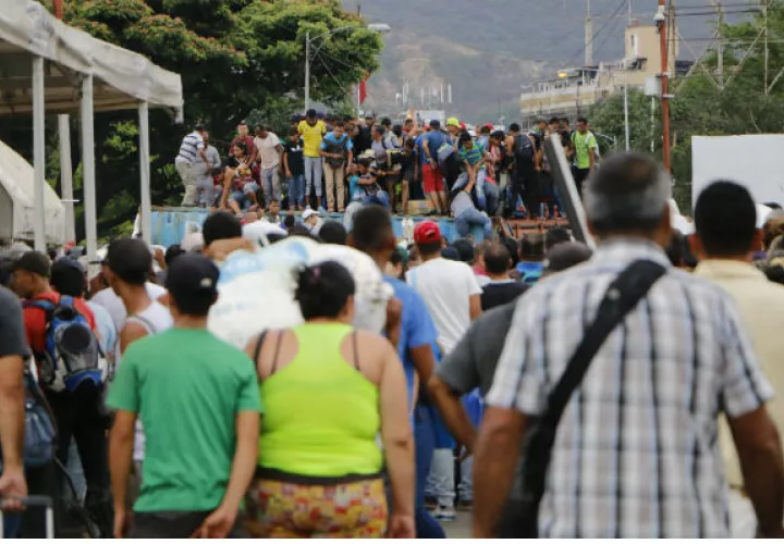 El jefe de la diplomacia chavista criticó también que Acnur exprese preocupación por los venezolanos desde el departamento colombiano de La Guajira, "territorio abatido por la pobreza extrema y abandonado por el Estado colombiano, donde han muerto miles de niños por desnutrición".