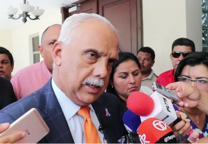 Víctor Martínez, abogado de los transportistas. Foto: Archivo