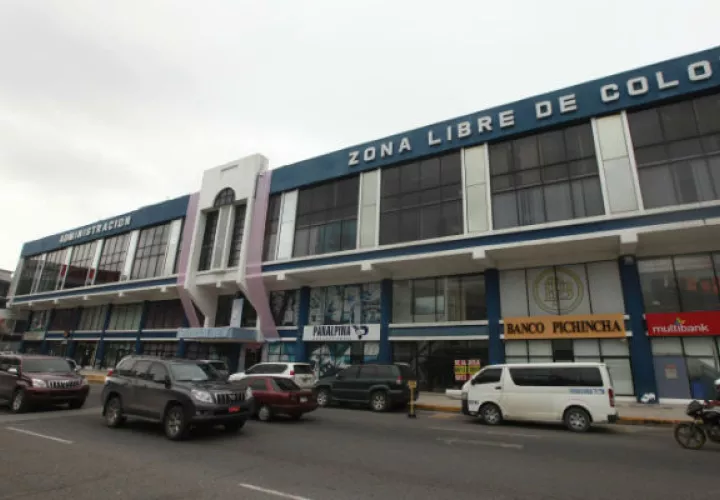 Los empresarios de la ZLC buscan la manera de mantenerse competitivos. /Foto Archivo