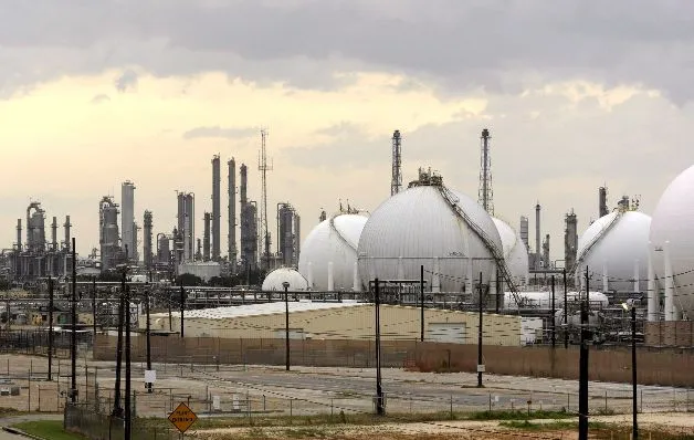 Han registrado la sede de Shell en La Haya.  / EFE