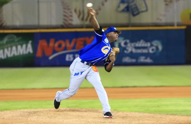 Abdiel Velásquez limitó a solo un 'hit' a la ofensiva de Herrera./ Foto Anayansi Gamez