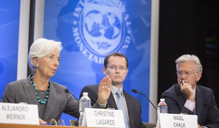 En contraste, el FMI redujo el crecimiento de la economía mundial al 3.1% en 2016 y al 3.4% en 2017. /Foto EFE