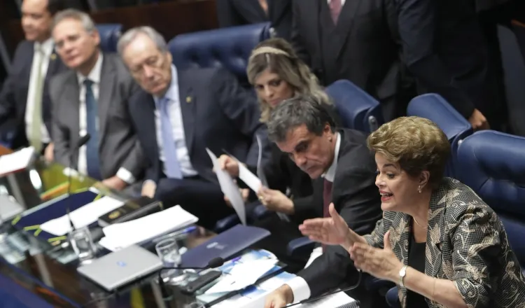 Dilma Rousseff, expuso su caso ante los miembros del Senado. /Foto AP