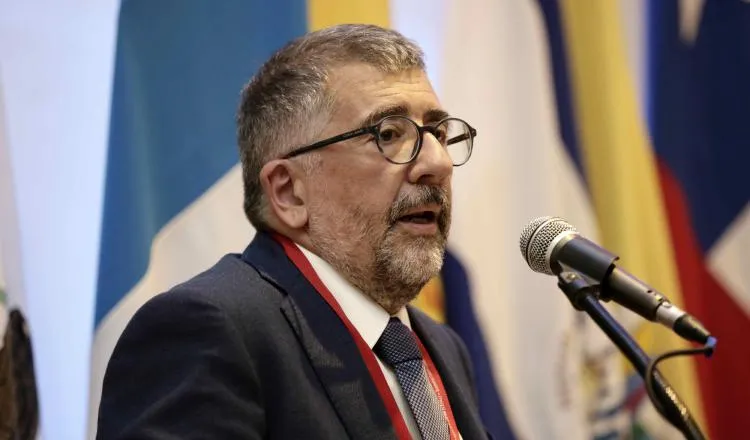 Director de la división de desarrollo productivo y empresarial de la Cepal, Mario Cimoli. /Foto EFE