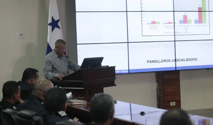Durante la presentación del informe de la Policía Nacional sobre el resultado de la gestión en el 2016 Victor Arosemena