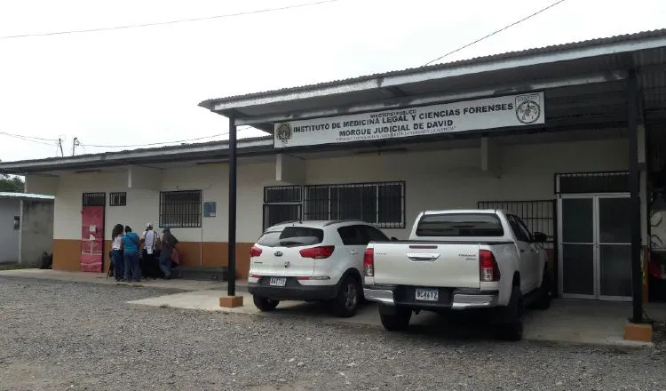 Morgue Judicial en David. Se investiga la causa del accidente. /Foto José Vásquez