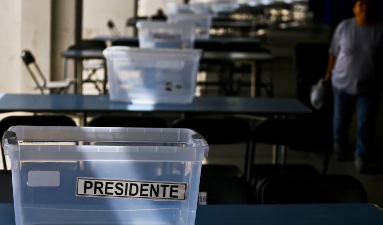 14 millones de chilenos votarán en segunda vuelta para elegir presidente. /Foto EFE