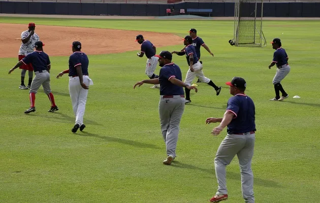 Jugadores de Panamá en los entrenamientos en la arena Roberto Durán. Foto@Fepaba