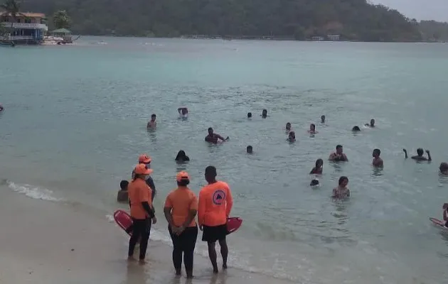 Los visitantes tendrán una hora más para ir a la playa.
