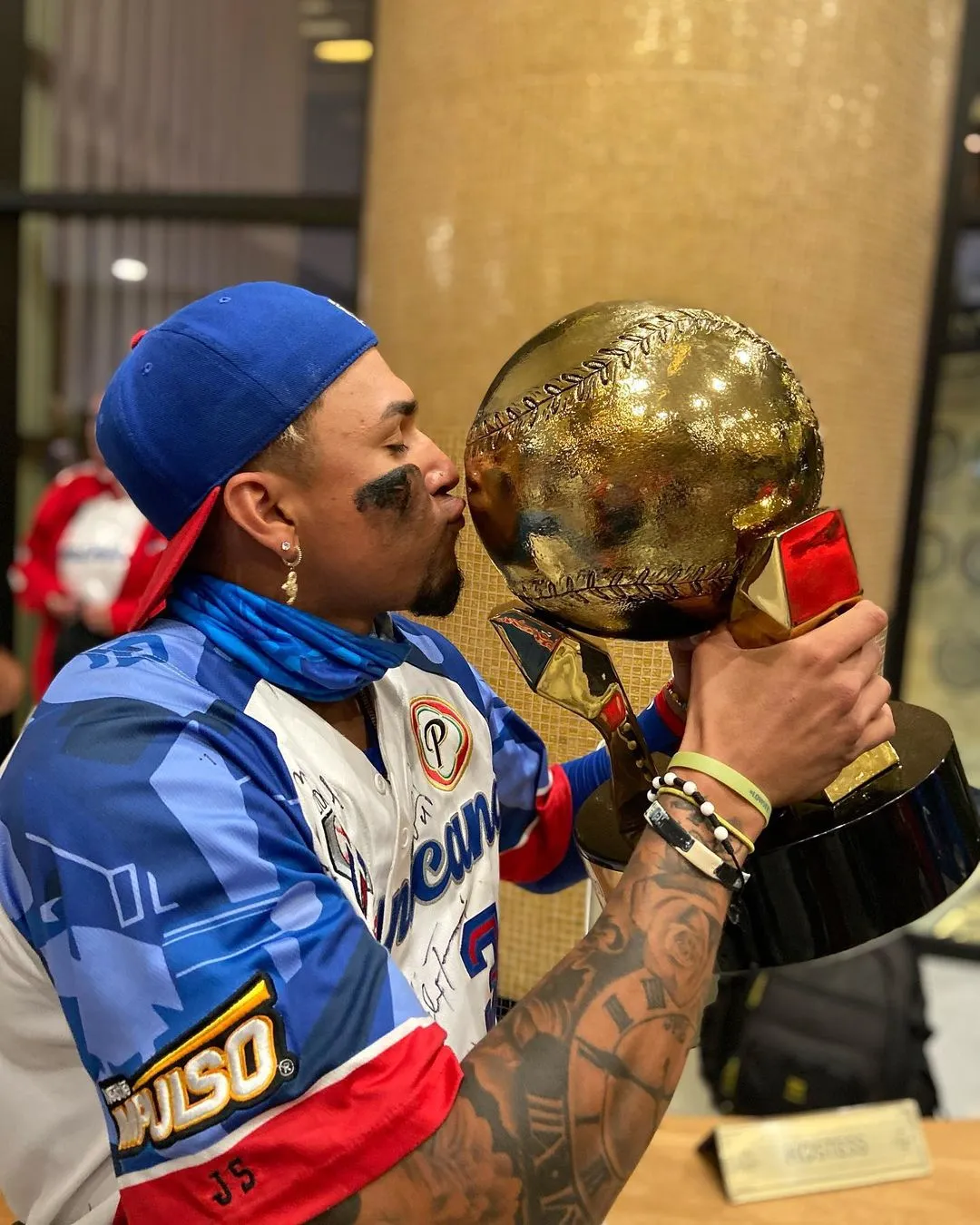 Johan Camargo ganó la Serie del Caribe. Foto:Instagram