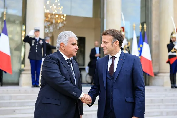 mulino-macron.jpg