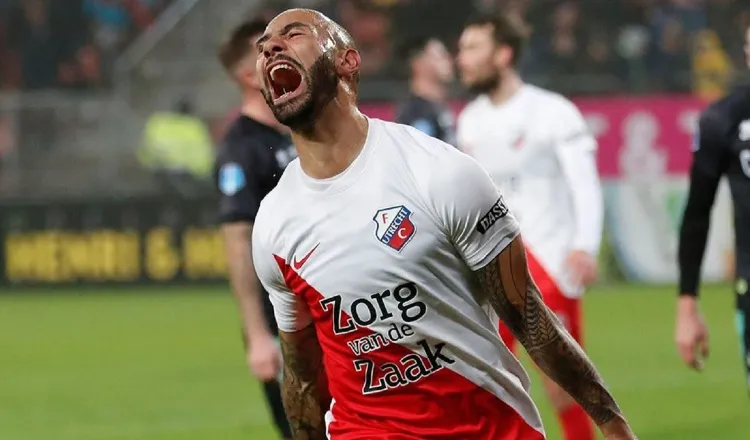 Cuando la temporada fue cancelada, Utrecht tenía  tres puntos debajo del Willem II, que ocupaba el último puesto que otorga pasajes para la Liga Europa.  EFE