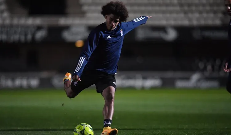 Adalberto 'Coco' Carrasquilla en el primer entrenamiento del año con el Cartagena. Foto.@FCCartagena_efs