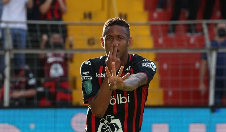 Gabriel Torres Foto:Twitter